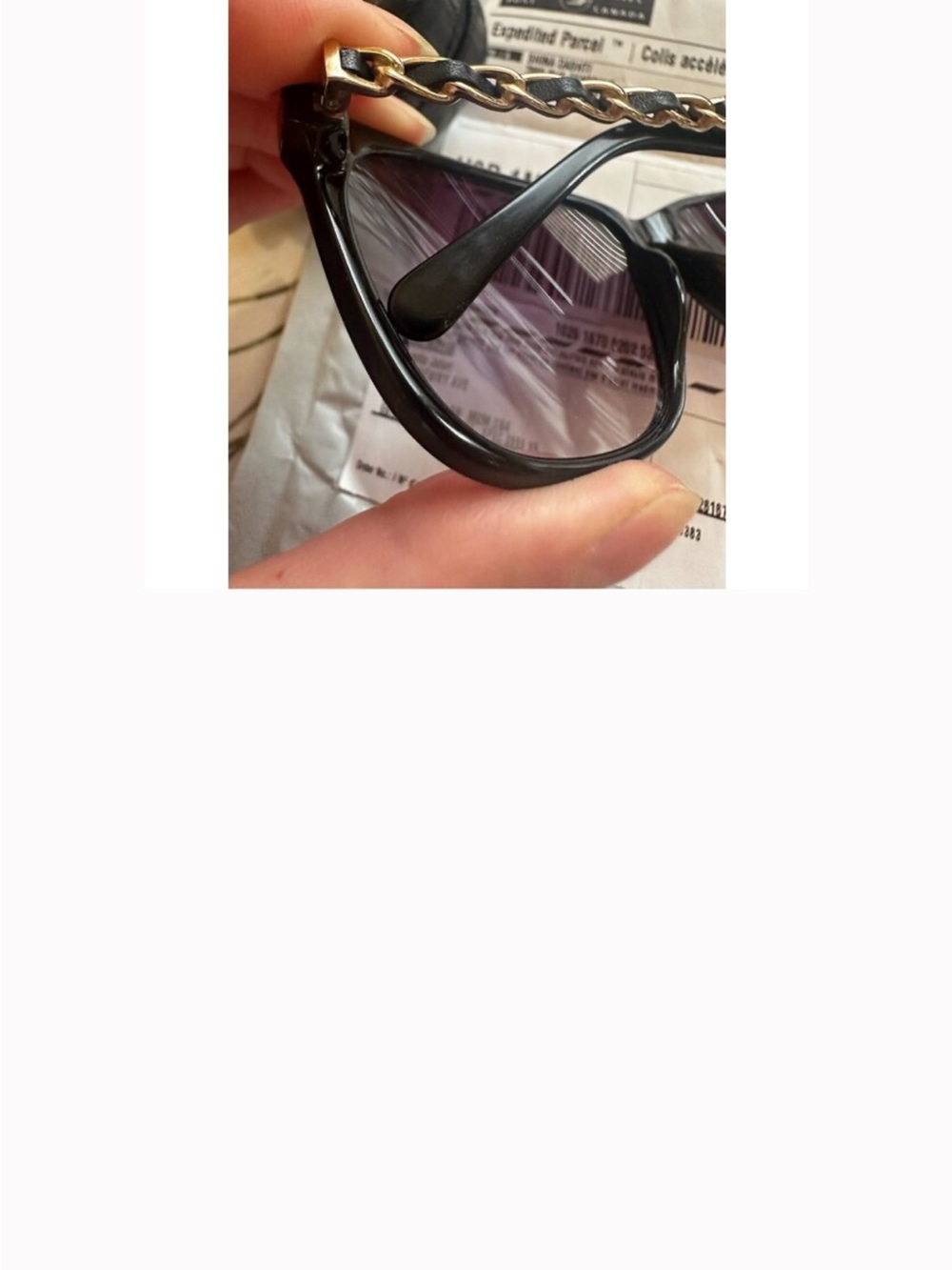 CHANEL Sunglasses with Quilted Leather Case - Picture 12 of 13